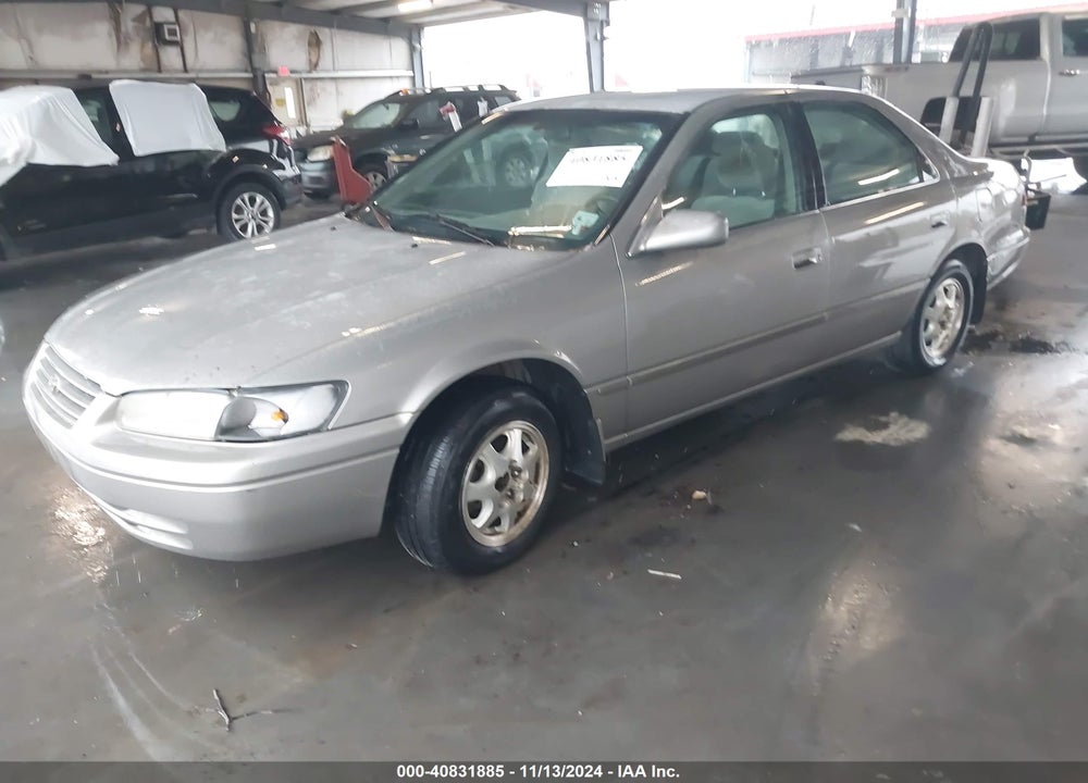 1999 TOYOTA CAMRY LE VIN: JT2BG22K3X0303372