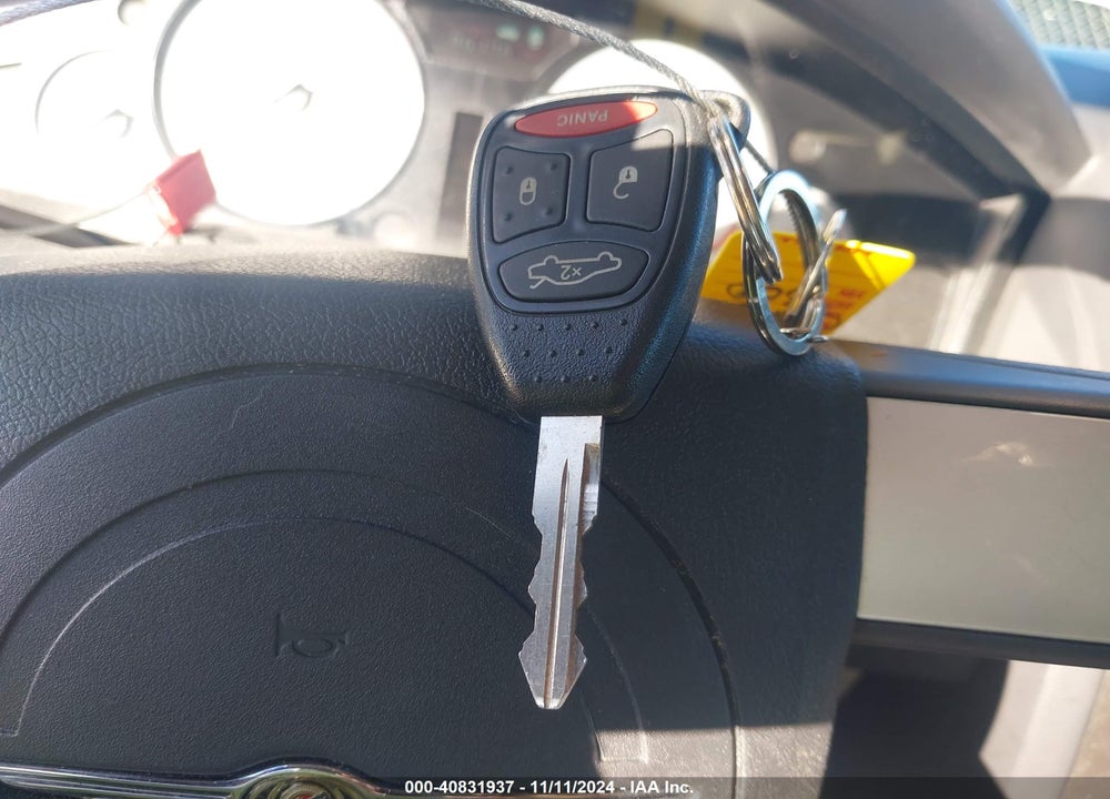 2007 CHRYSLER 300 VIN: 2C3KA53G57H830155
