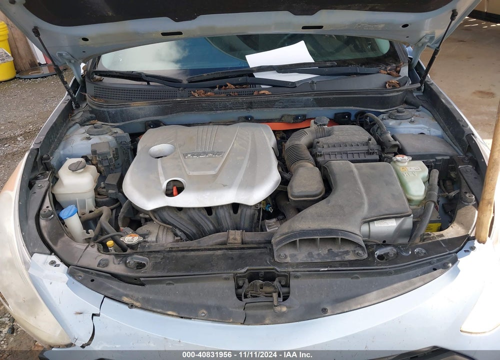 2014 HYUNDAI SONATA HYBRID VIN: KMHEC4A45EA116930
