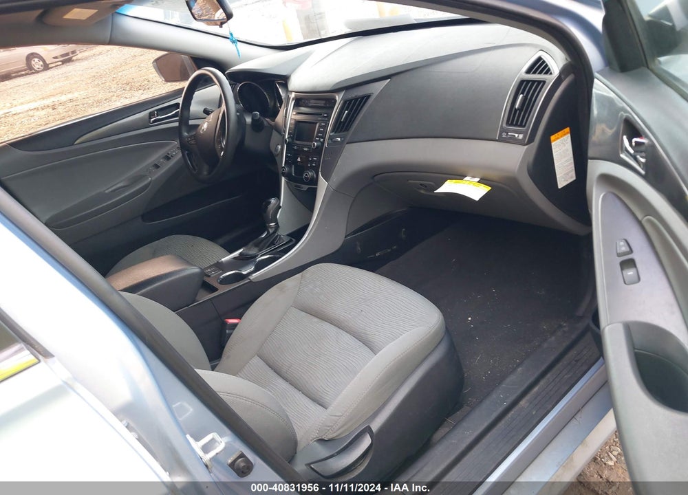 2014 HYUNDAI SONATA HYBRID VIN: KMHEC4A45EA116930