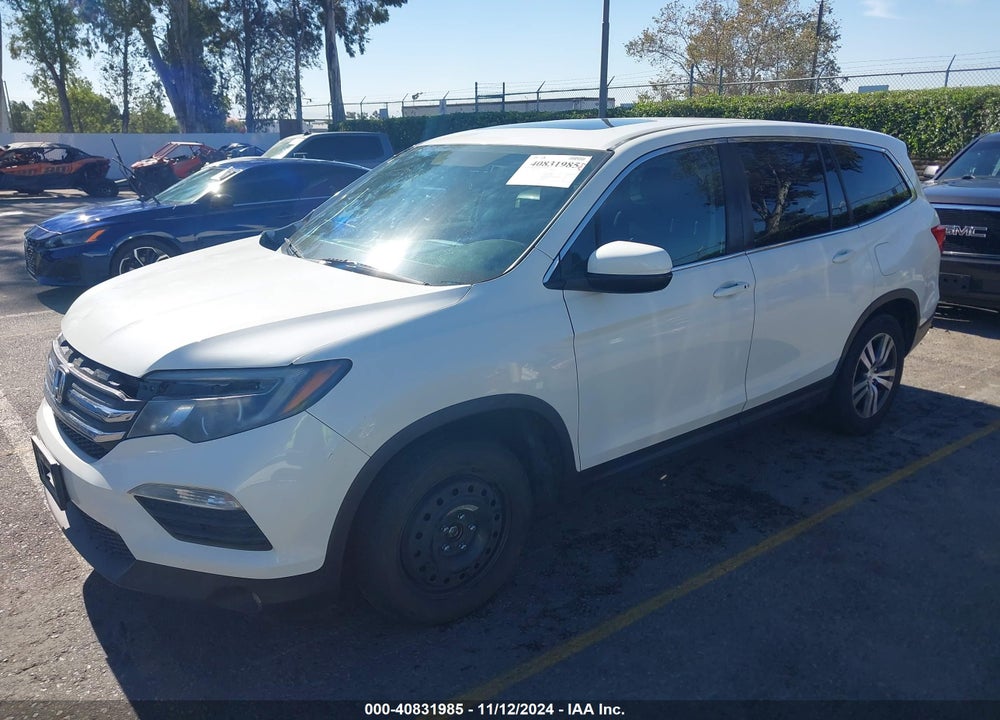 2018 HONDA PILOT EX-L VIN: 5FNYF5H51JB033235