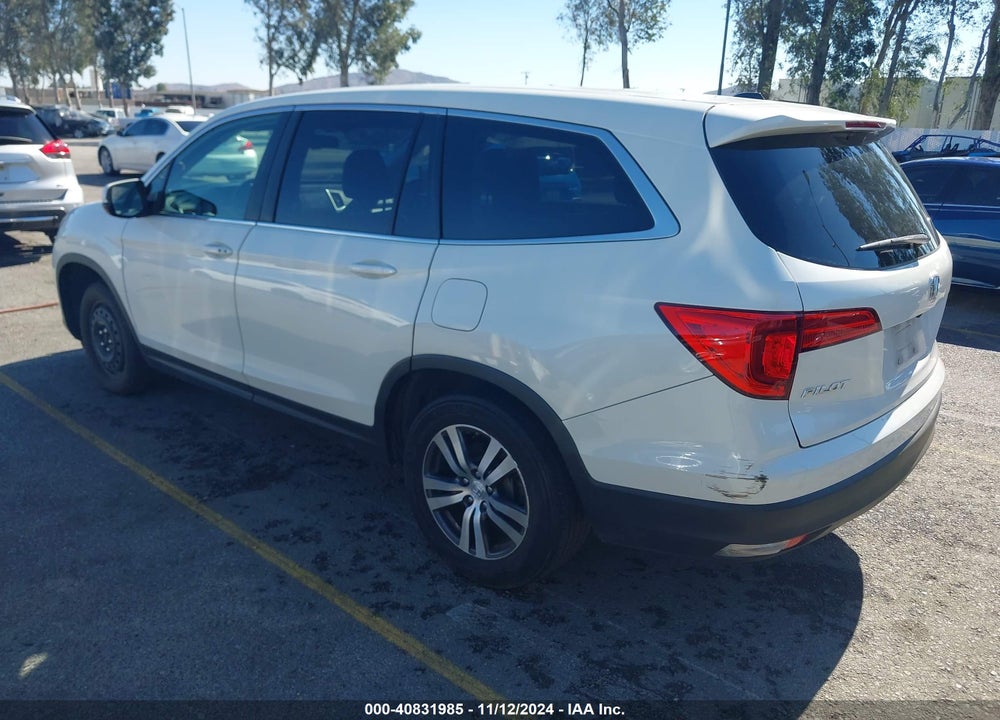 2018 HONDA PILOT EX-L VIN: 5FNYF5H51JB033235