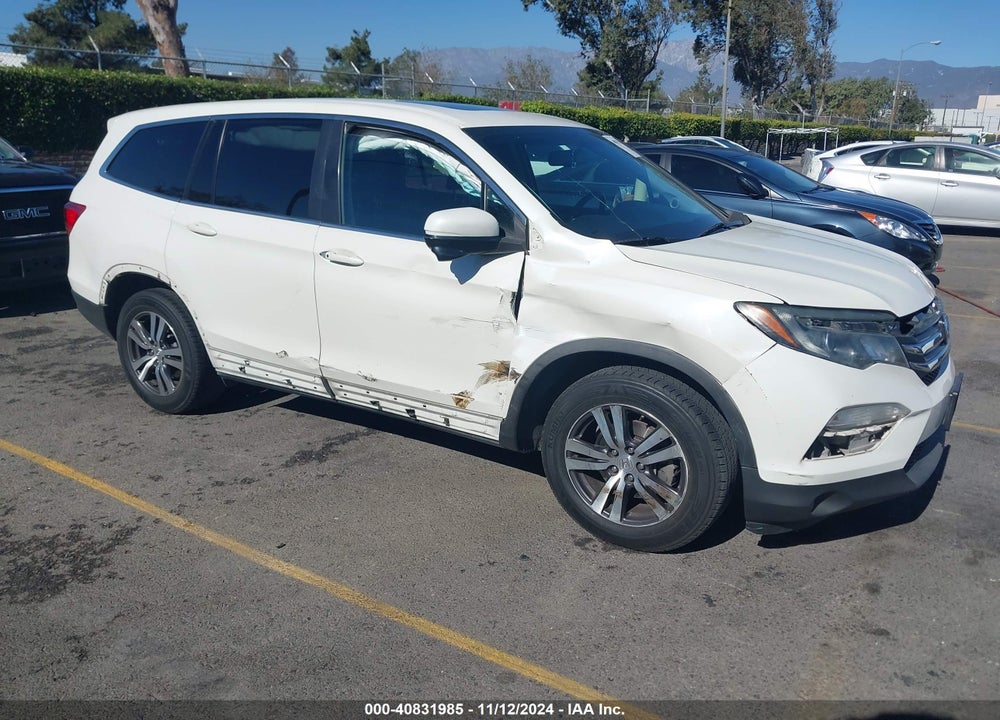 2018 HONDA PILOT EX-L VIN: 5FNYF5H51JB033235
