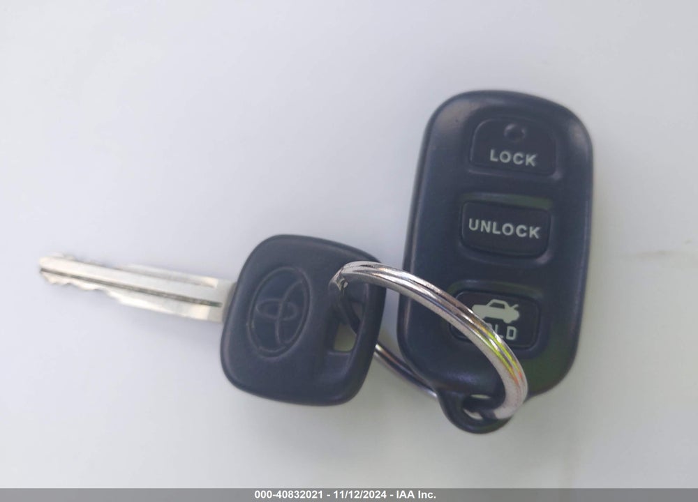 2005 TOYOTA CAMRY LE VIN: 4T1BE32K45U587776