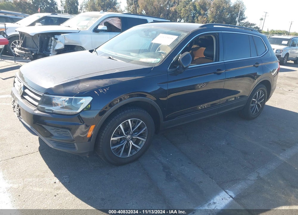 2019 VOLKSWAGEN TIGUAN 2.0T SE/2.0T SEL/2.0T SEL R-LINE/2.0T SEL R-LINE BLACK VIN: 3VV3B7AX8KM080614