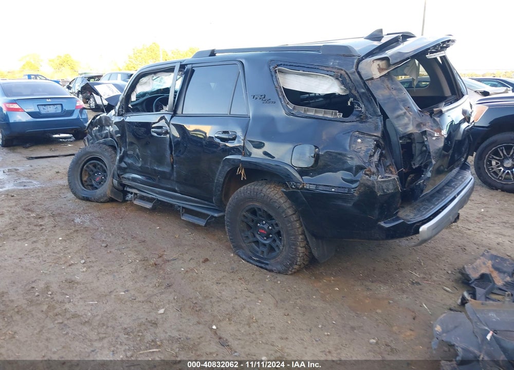 2022 TOYOTA 4RUNNER TRD OFF ROAD PREMIUM VIN: JTERU5JR6N6031405