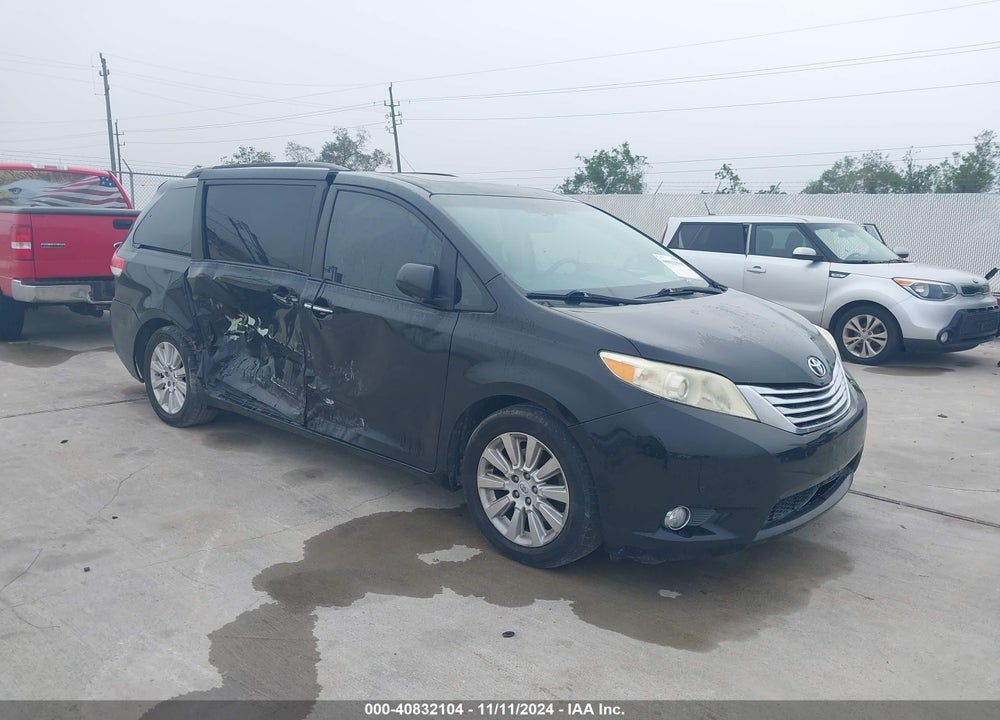 2012 TOYOTA SIENNA XLE LIMITED VIN: 5TDYK3DC0CS247989
