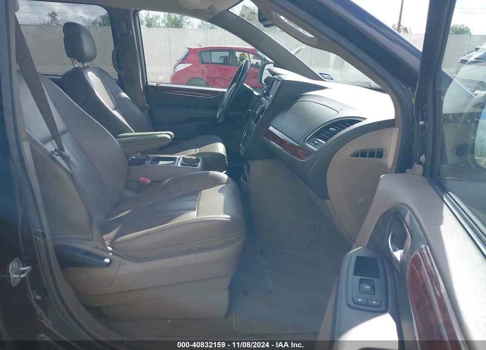 2014 CHRYSLER TOWN & COUNTRY TOURING VIN: 2C4RC1BG0ER363359