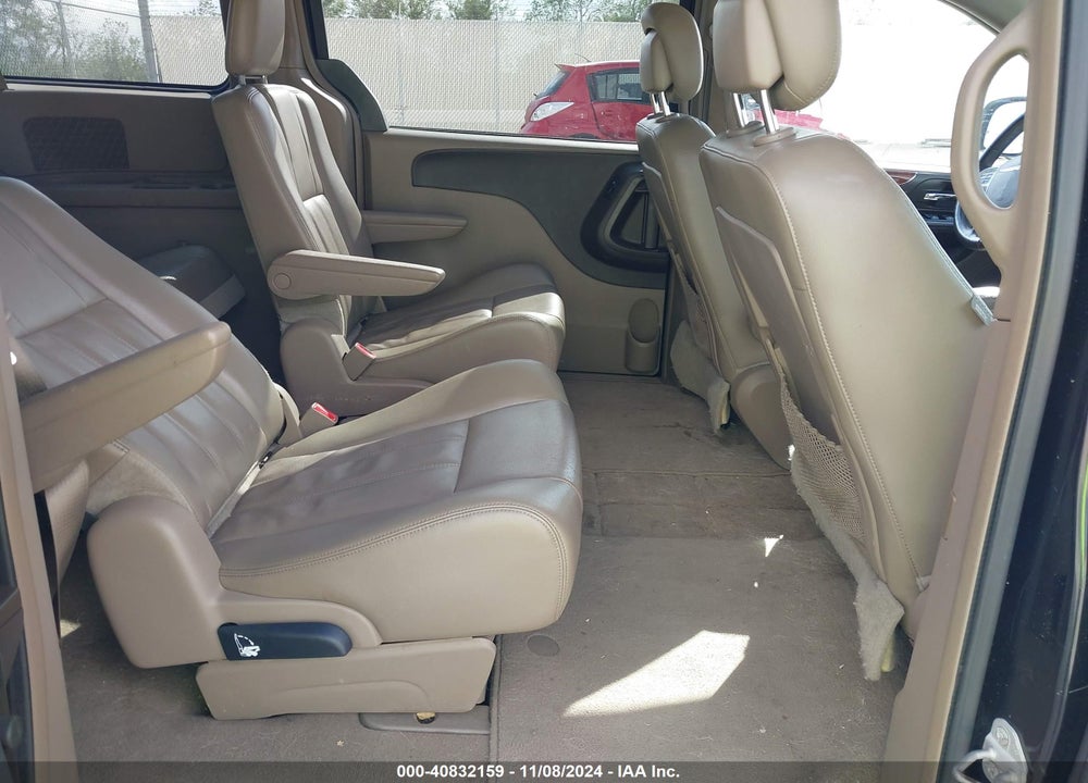 2014 CHRYSLER TOWN & COUNTRY TOURING VIN: 2C4RC1BG0ER363359