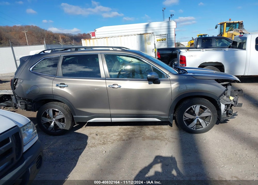 2019 SUBARU FORESTER TOURING VIN: JF2SKAWCXKH529388