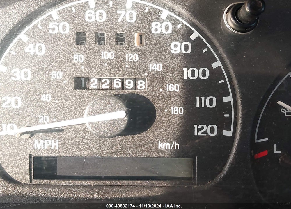 2000 FORD RANGER XL/XLT VIN: 1FTYR10C1YPA89802