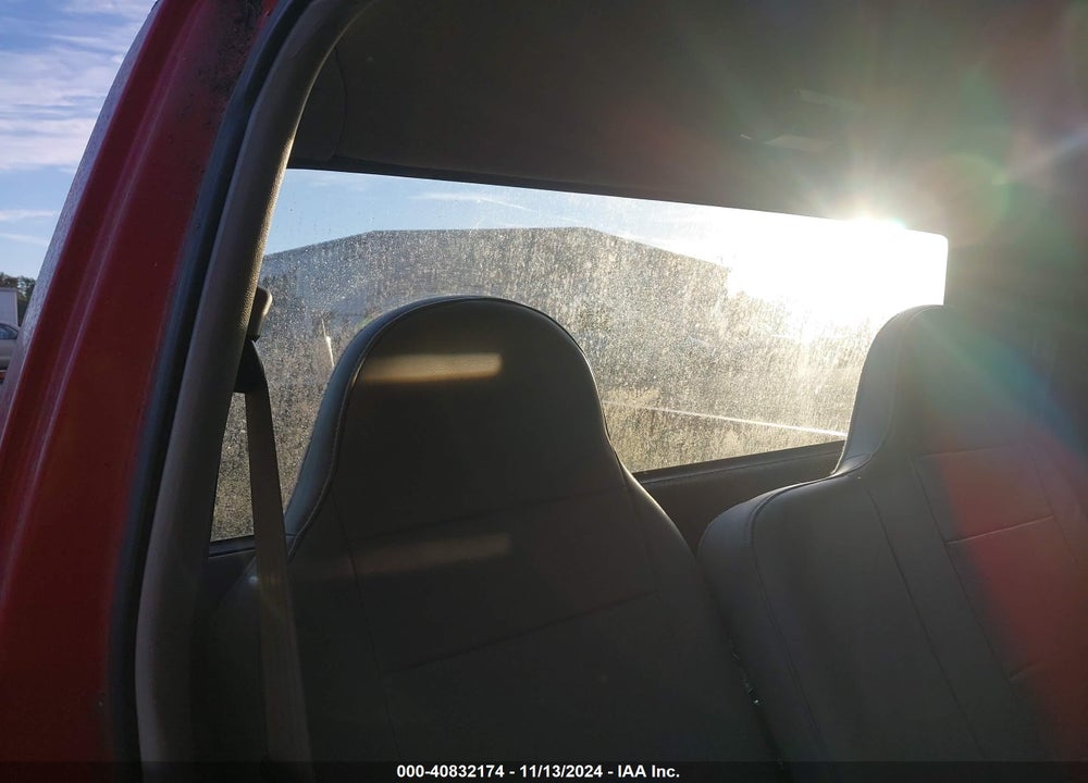 2000 FORD RANGER XL/XLT VIN: 1FTYR10C1YPA89802