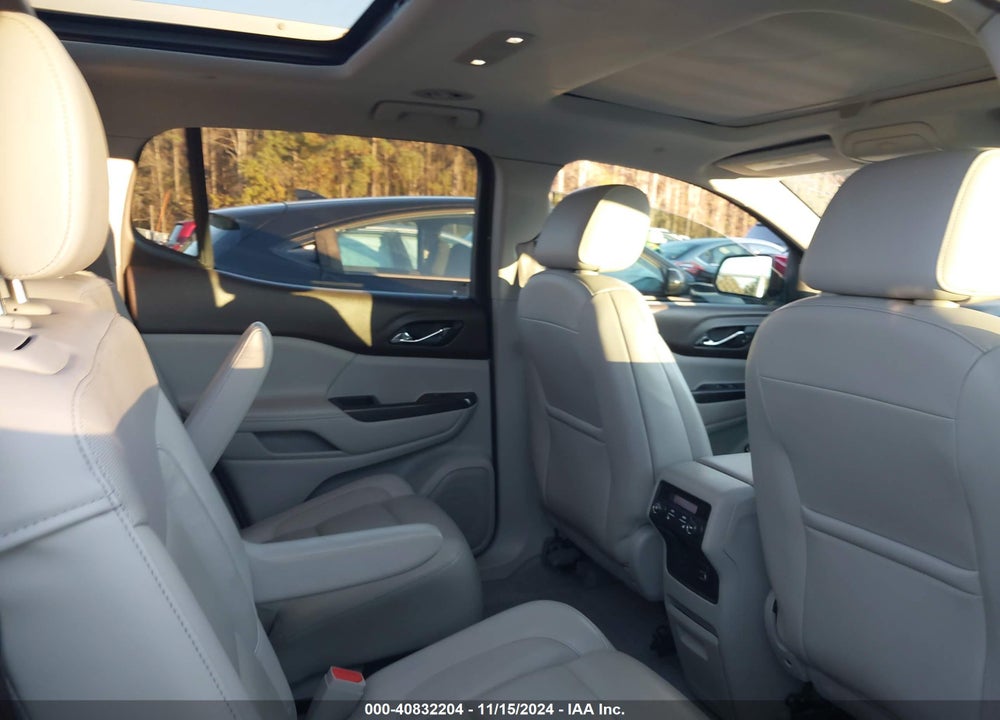 2017 GMC ACADIA SLT-2 VIN: 1GKKNWLS2HZ222111