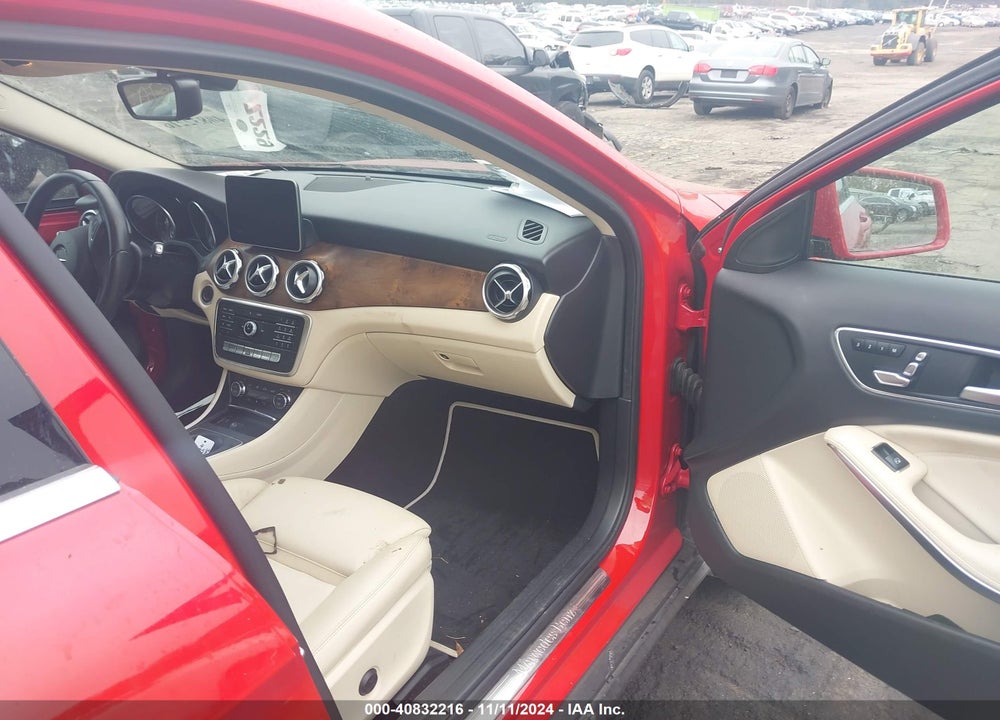 2018 MERCEDES-BENZ GLA 250 VIN: WDCTG4EB1JJ506226