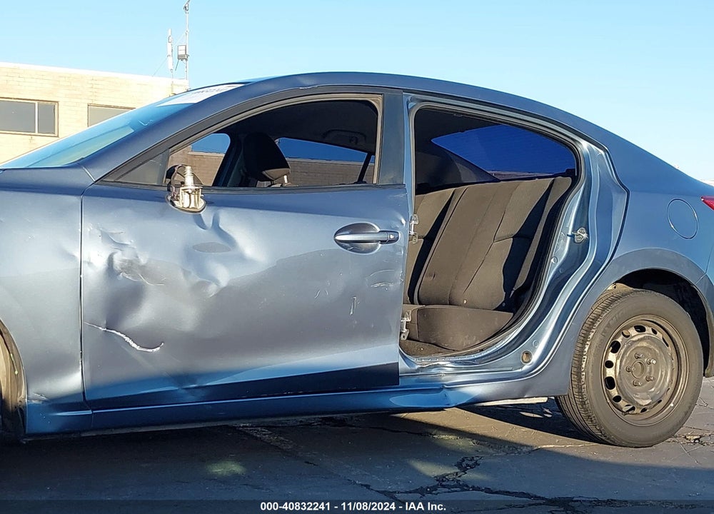 2015 MAZDA 3 I SPORT VIN: JM1BM1U77F1251739