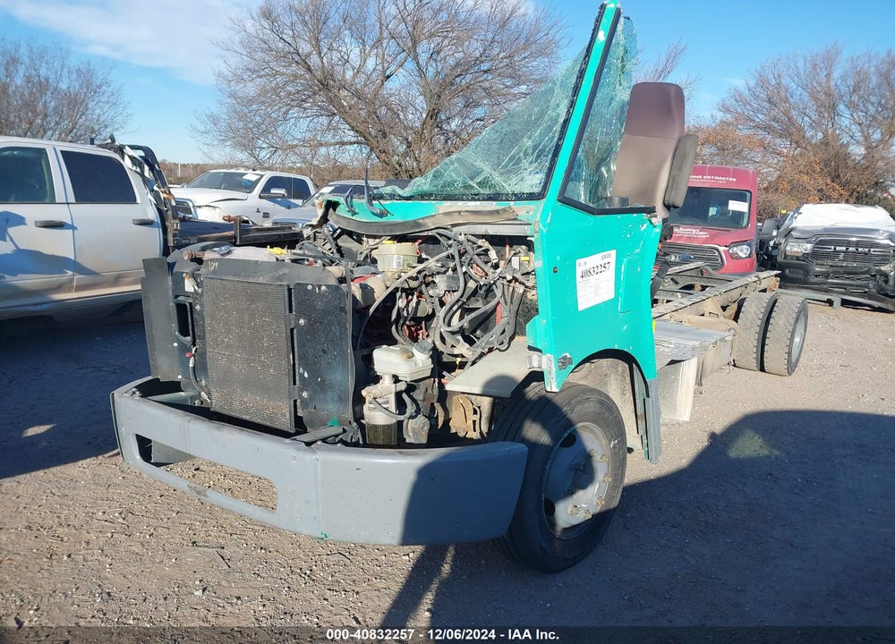 2018 FREIGHTLINER MT45 VIN: 4UZAAPFDXJCJY7344