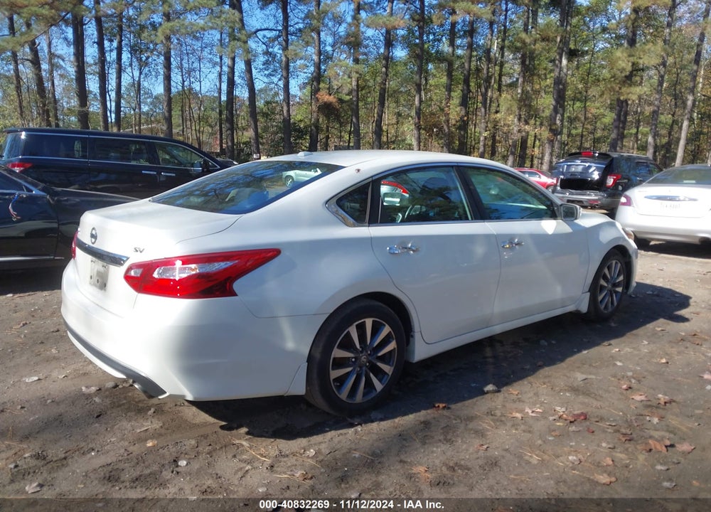 2017 NISSAN ALTIMA 2.5 SV VIN: 1N4AL3AP8HC223265