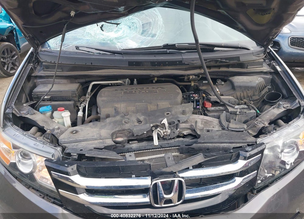 2015 HONDA ODYSSEY EX-L VIN: 5FNRL5H60FB102624