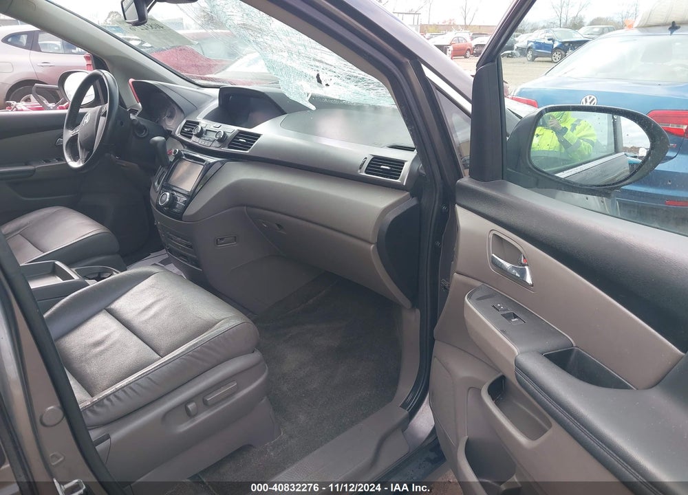 2015 HONDA ODYSSEY EX-L VIN: 5FNRL5H60FB102624