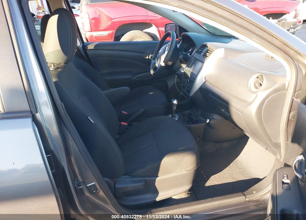 2019 NISSAN VERSA 1.6 SV VIN: 3N1CN7AP3KL814879