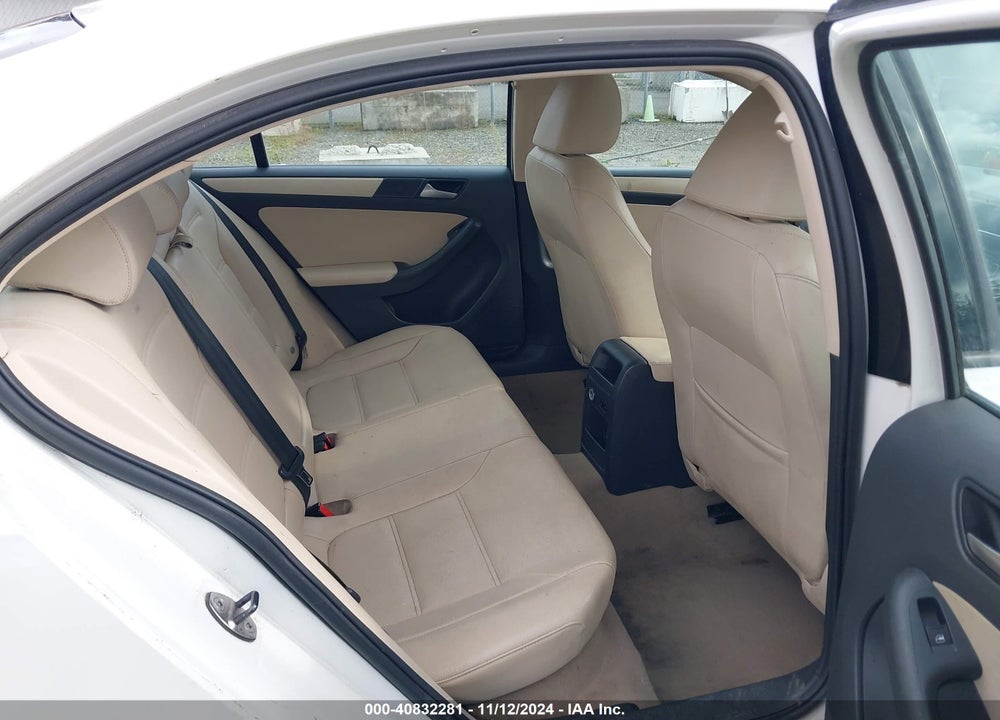 2012 VOLKSWAGEN JETTA 2.5L SE VIN: 3VWDP7AJ9CM396800