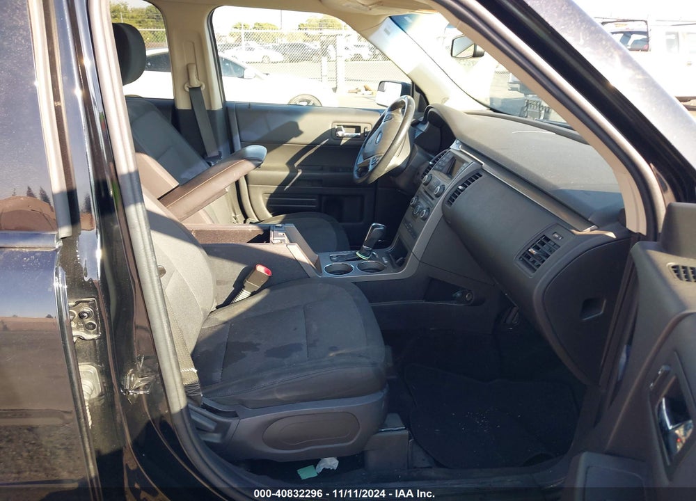 2016 FORD FLEX SE VIN: 2FMGK5B8XGBA21161