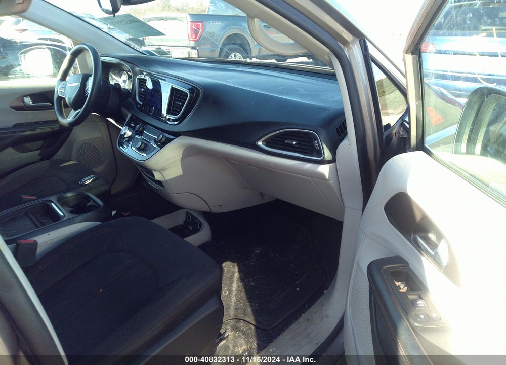 2017 CHRYSLER PACIFICA TOURING PLUS VIN: 2C4RC1BG2HR785251