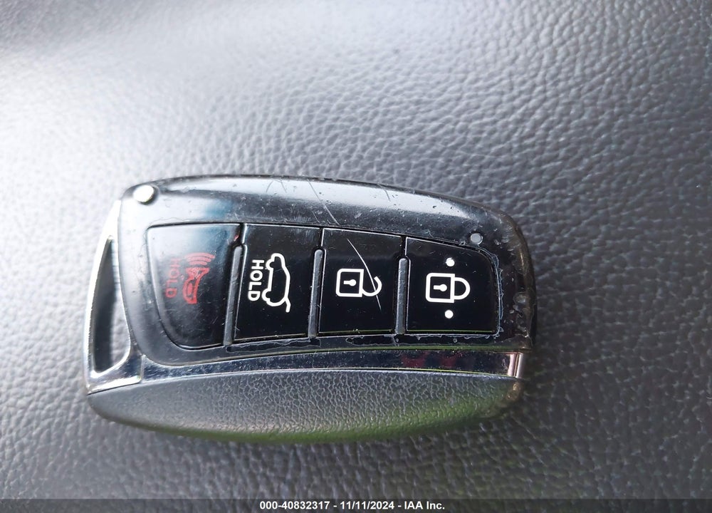 2015 HYUNDAI SANTA FE GLS VIN: KM8SNDHF2FU110698