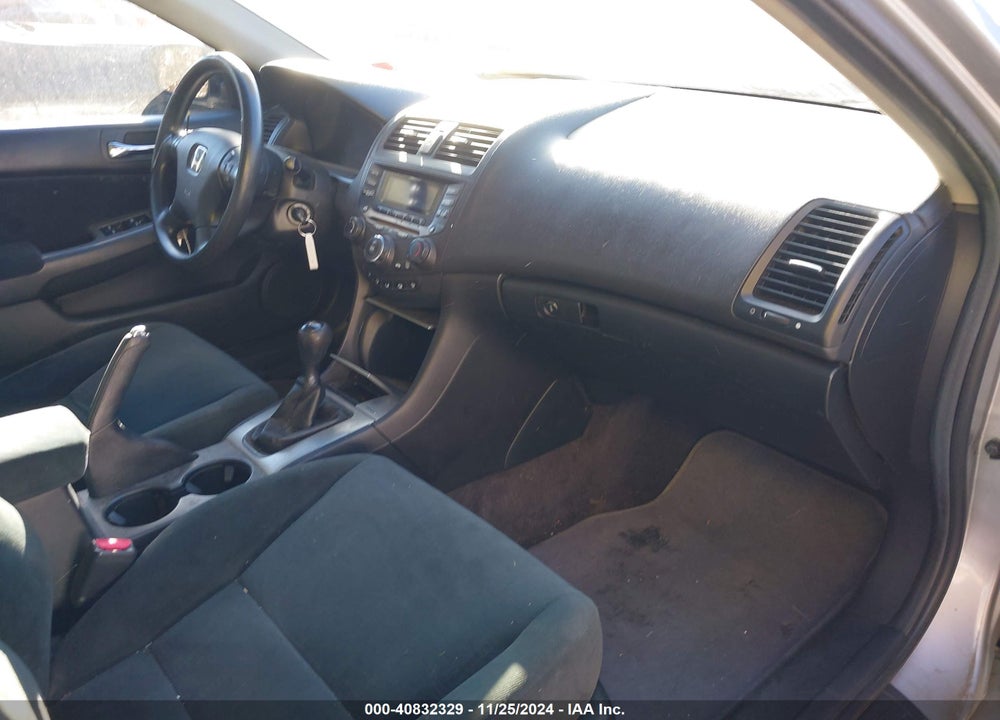 2005 HONDA ACCORD 2.4 EX VIN: 1HGCM55705A178868