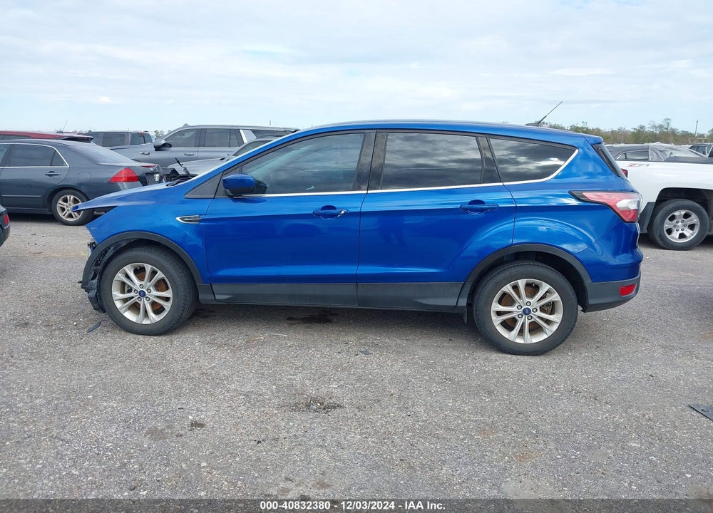 2017 FORD ESCAPE SE VIN: 1FMCU0GD1HUF06690