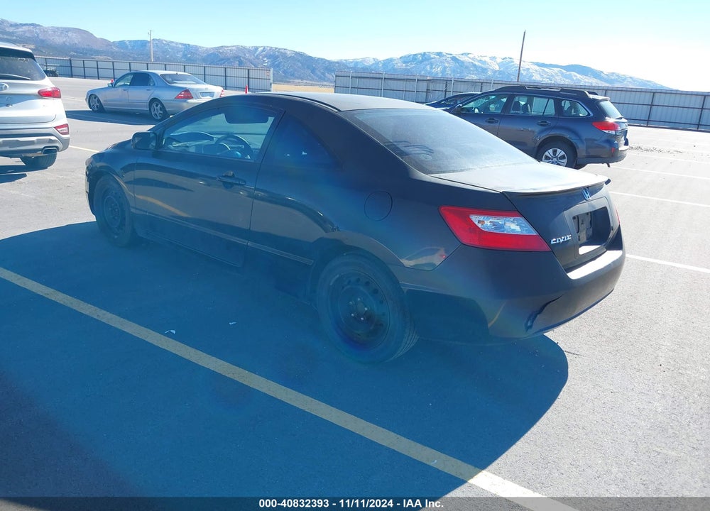 2008 HONDA CIVIC LX VIN: 2HGFG11628H520711