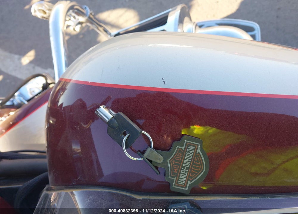 2001 HARLEY-DAVIDSON FLHTCI VIN: 1HD1FFW161Y623744