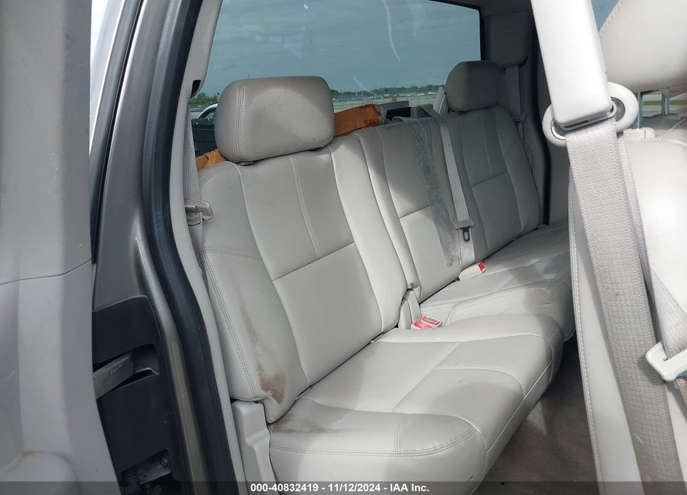 2013 CHEVROLET SILVERADO 2500HD LT VIN: 1GC2CXE80DZ334022