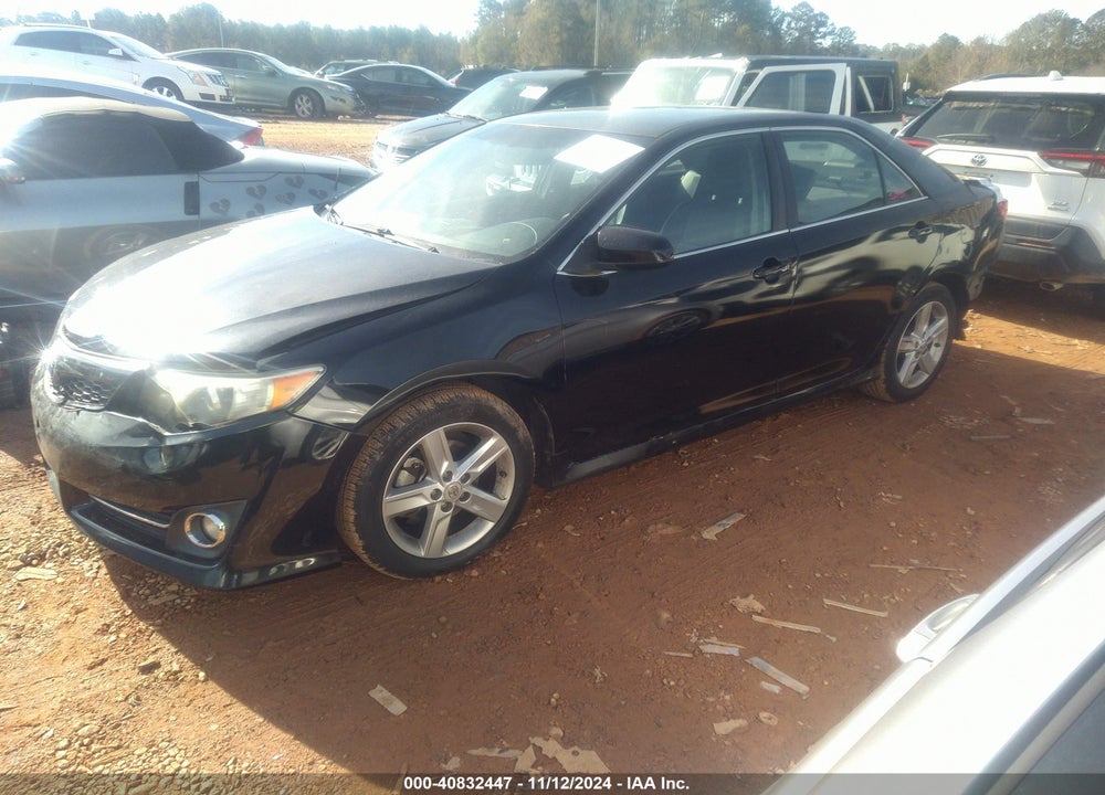 2013 TOYOTA CAMRY SE VIN: 4T1BF1FK8DU223533