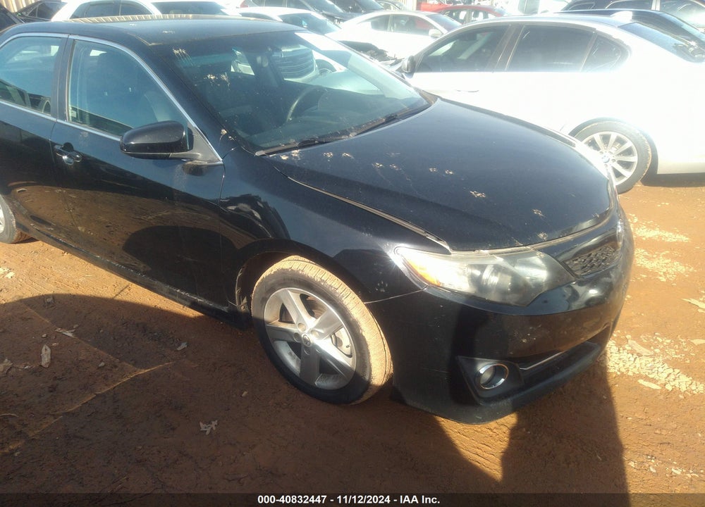 2013 TOYOTA CAMRY SE VIN: 4T1BF1FK8DU223533