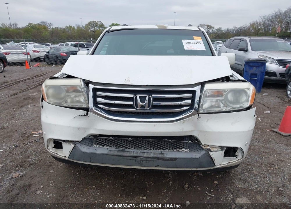 2012 HONDA PILOT TOURING VIN: 5FNYF3H94CB028301