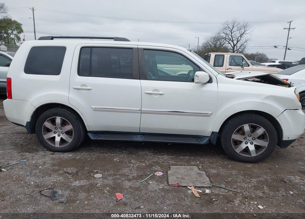 2012 HONDA PILOT TOURING VIN: 5FNYF3H94CB028301