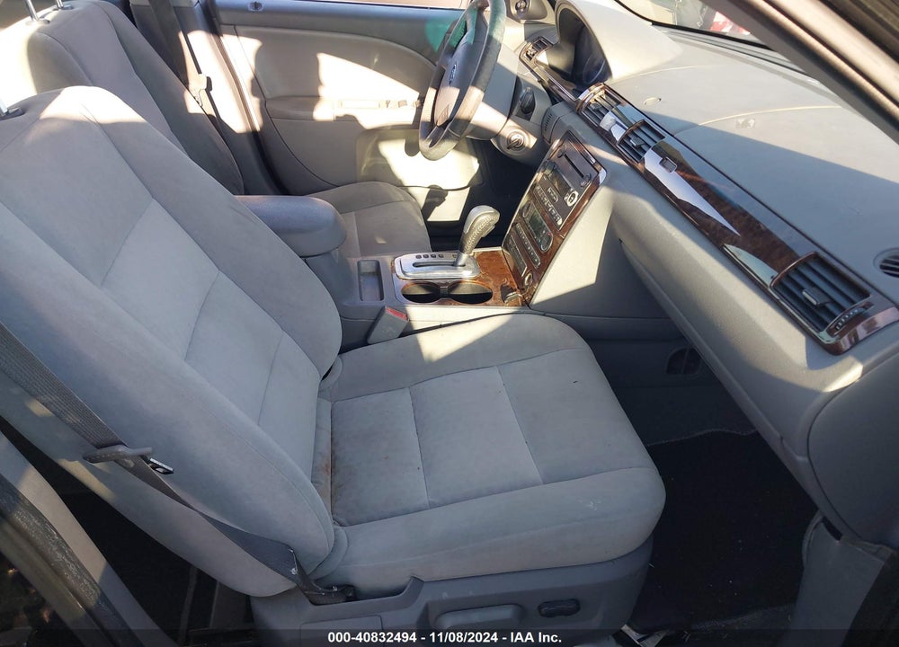2005 FORD FIVE HUNDRED SEL VIN: 1FAFP24145G180110