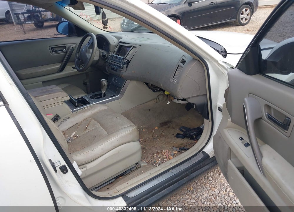 2005 INFINITI FX35 VIN: JNRAS08U75X109902