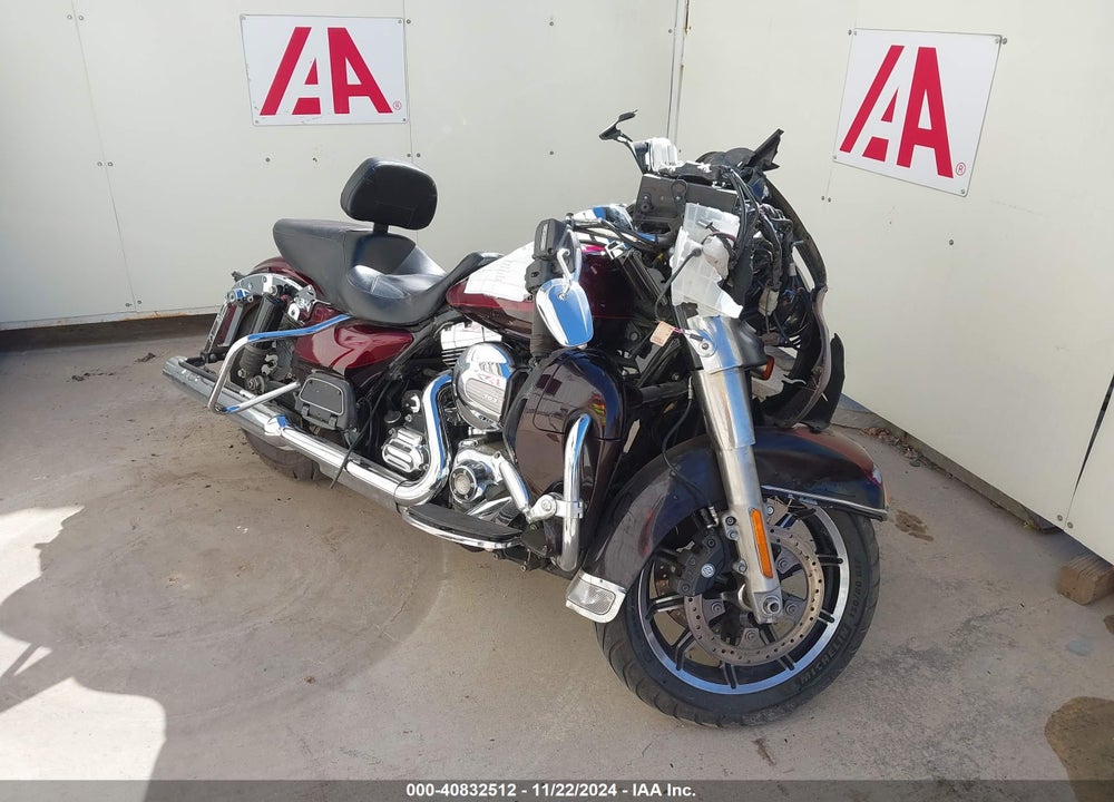 2015 HARLEY-DAVIDSON FLHTK ULTRA LIMITED VIN: 1HD1KEL16FB665822