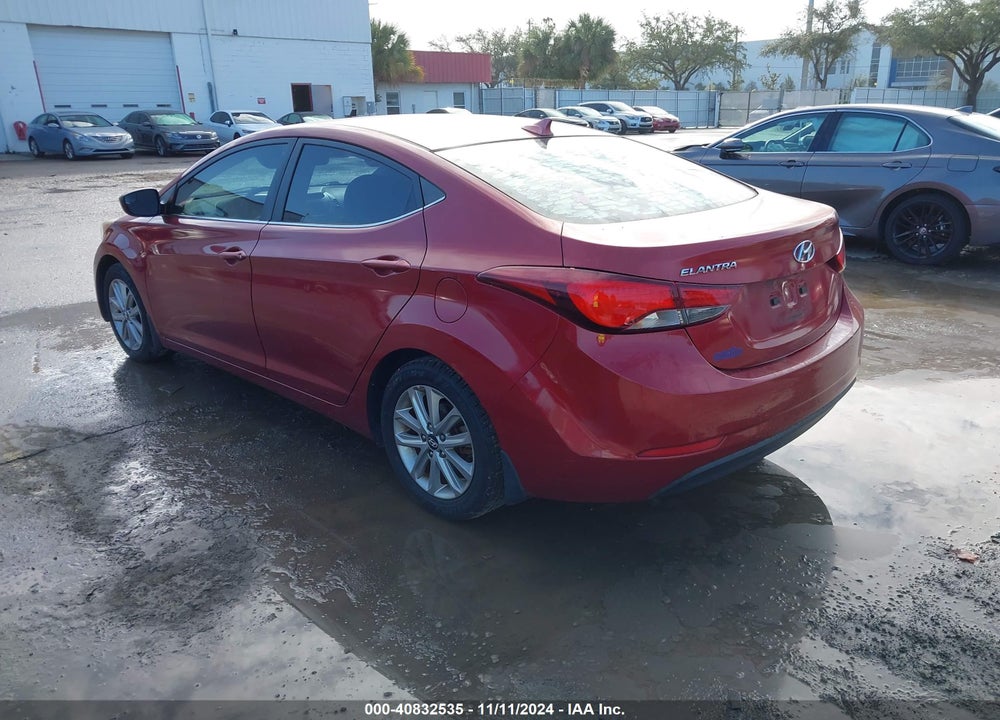 2015 HYUNDAI ELANTRA SE VIN: 5NPDH4AE4FH571823