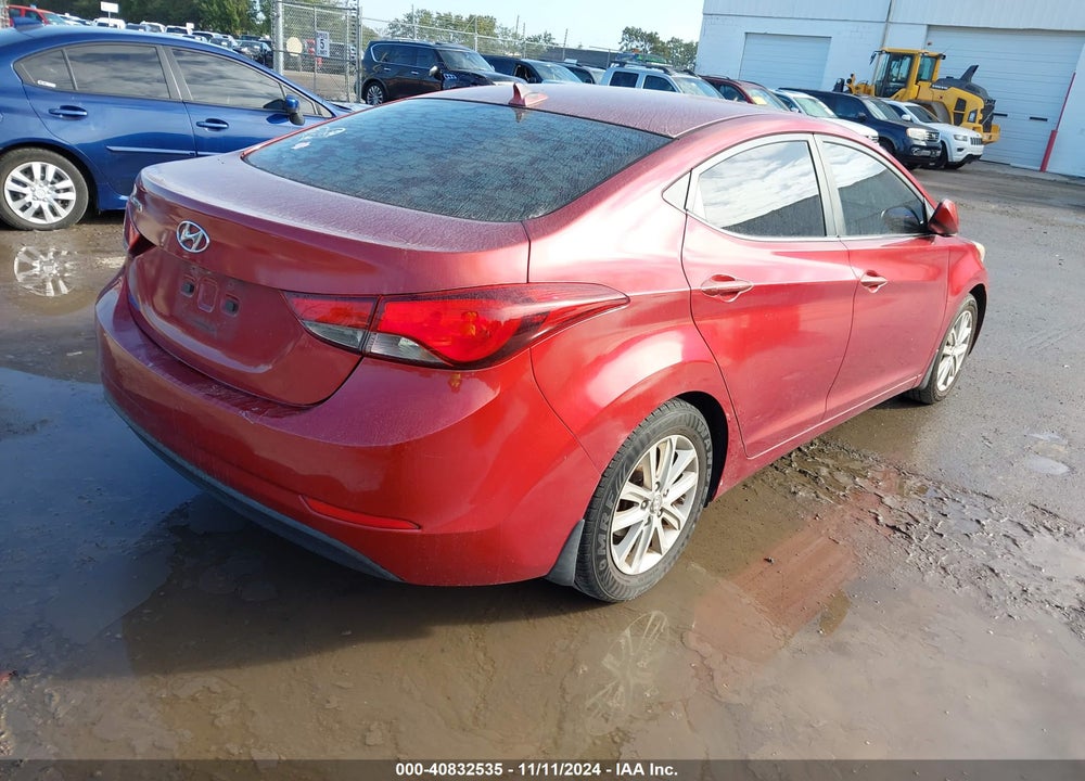 2015 HYUNDAI ELANTRA SE VIN: 5NPDH4AE4FH571823