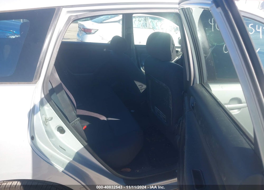2006 TOYOTA MATRIX/XR VIN: 2T1KR32E46C613181