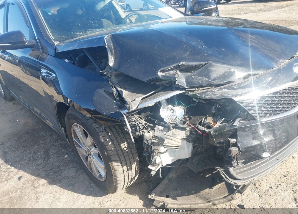 2018 KIA OPTIMA VIN: 5XXGT4L34JG219143