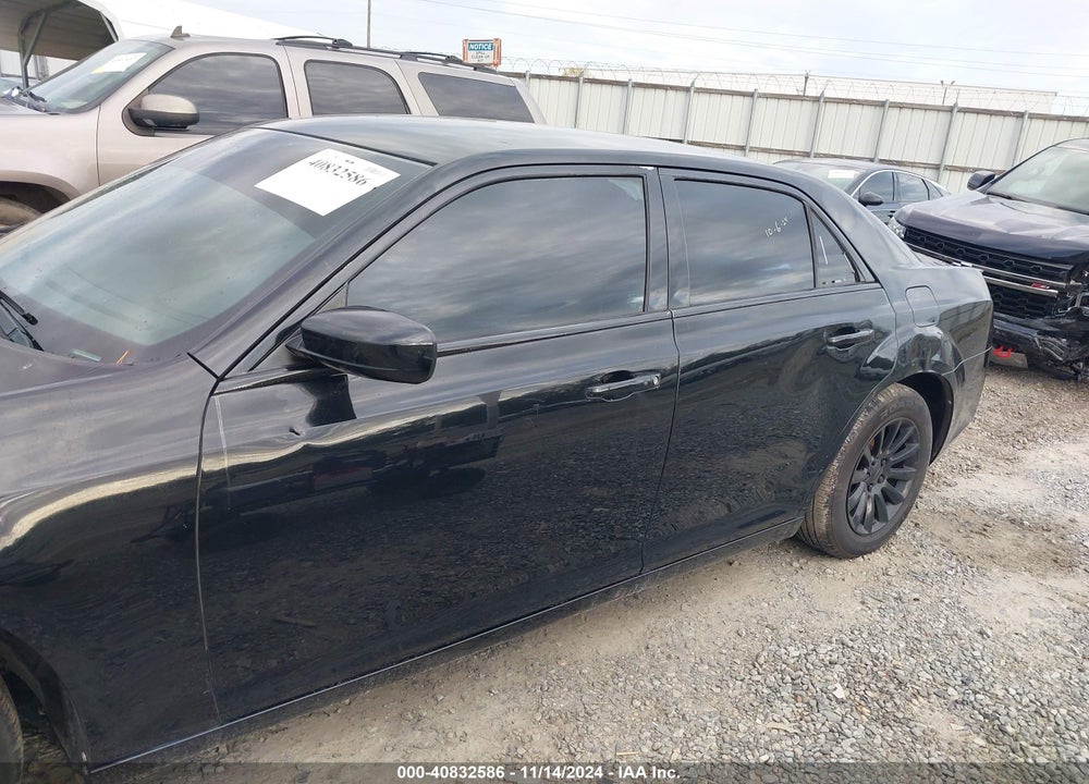 2014 CHRYSLER 300 VIN: 2C3CCAAG3EH156689