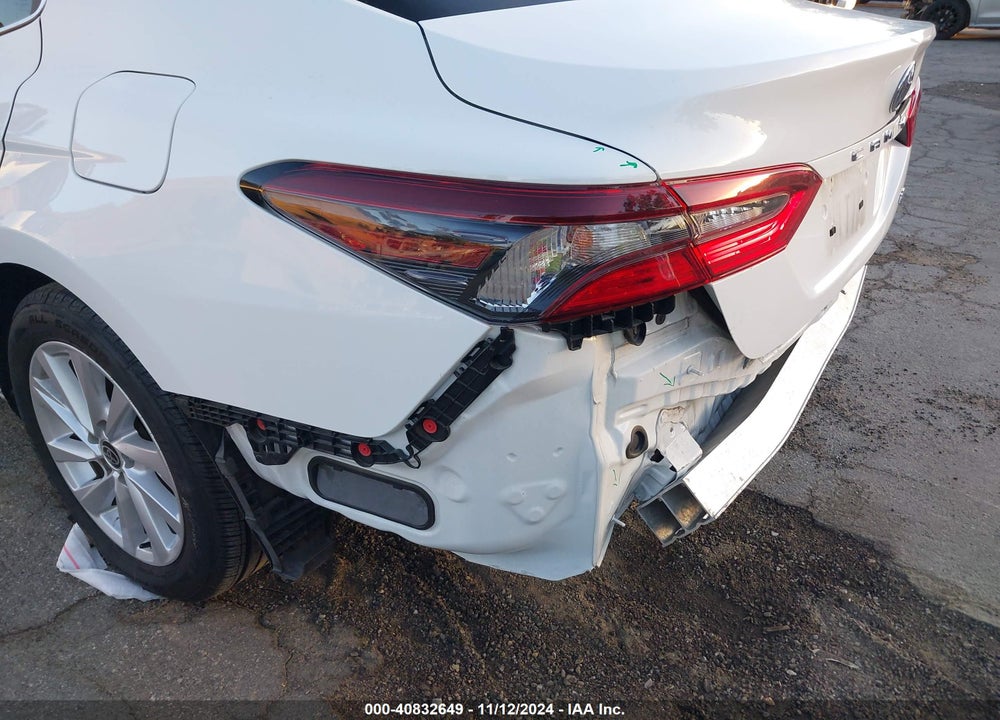 2021 TOYOTA CAMRY LE VIN: 4T1C11AKXMU453066