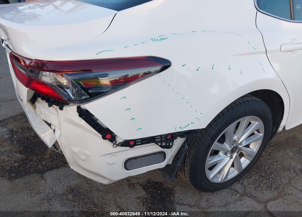 2021 TOYOTA CAMRY LE VIN: 4T1C11AKXMU453066