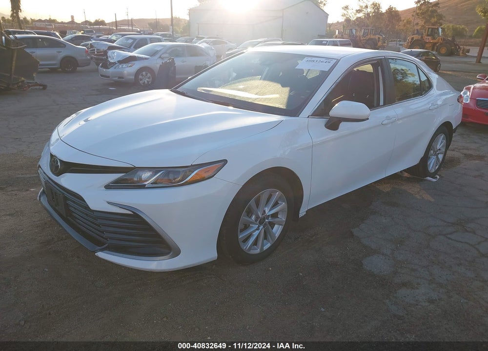 2021 TOYOTA CAMRY LE VIN: 4T1C11AKXMU453066