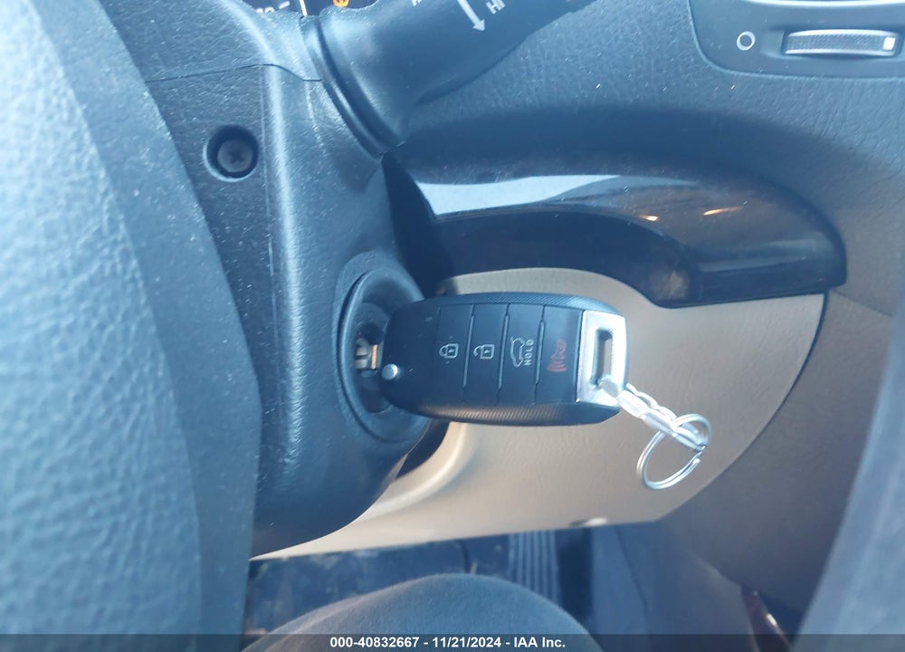 2015 KIA SORENTO LX VIN: 5XYKT3A65FG581244