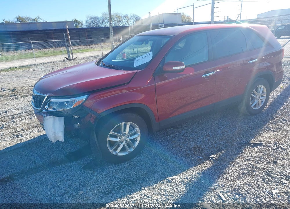 2015 KIA SORENTO LX VIN: 5XYKT3A65FG581244